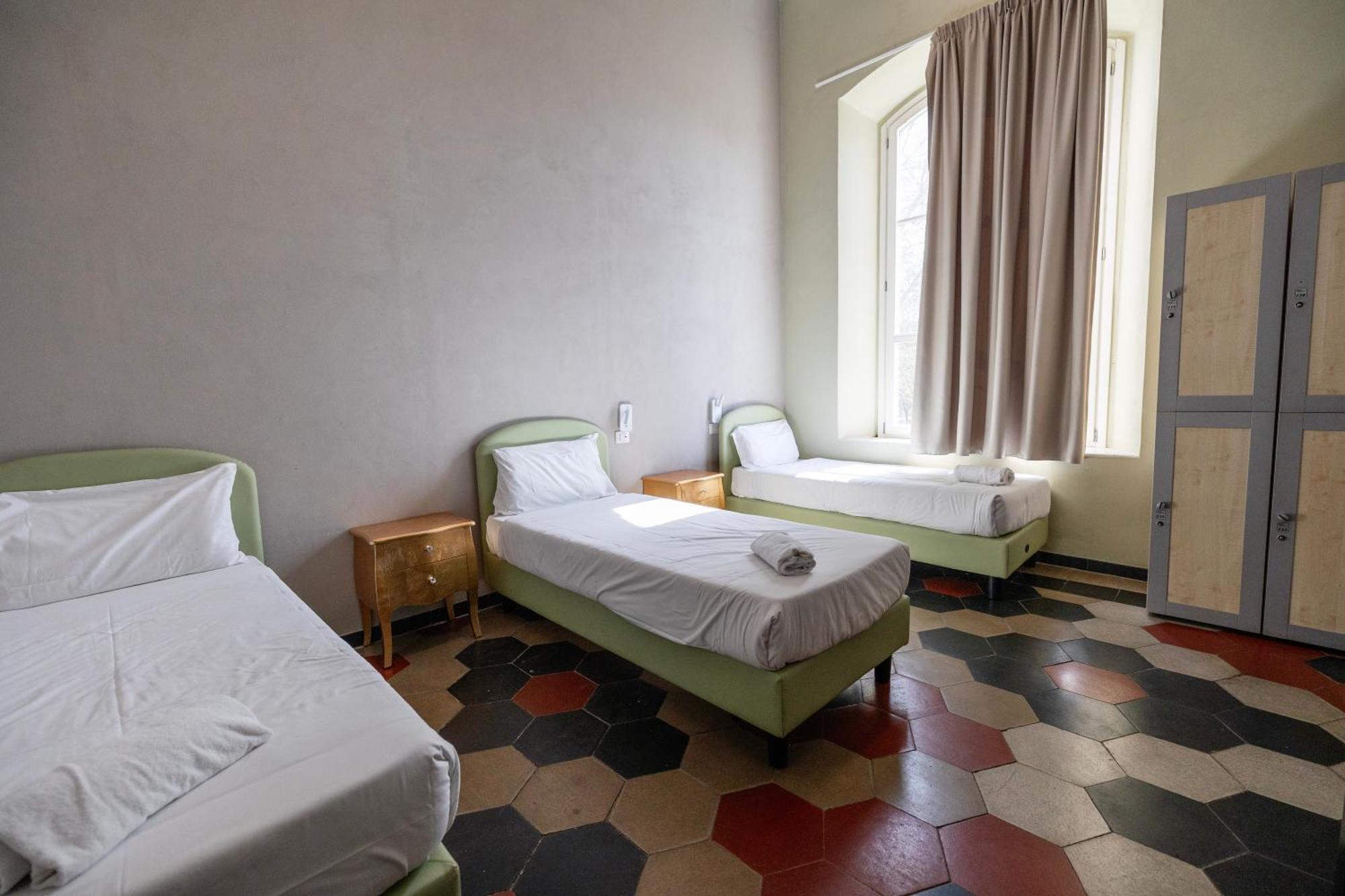 Ostello Borgo Ripa Urban Travel Roma Esterno foto